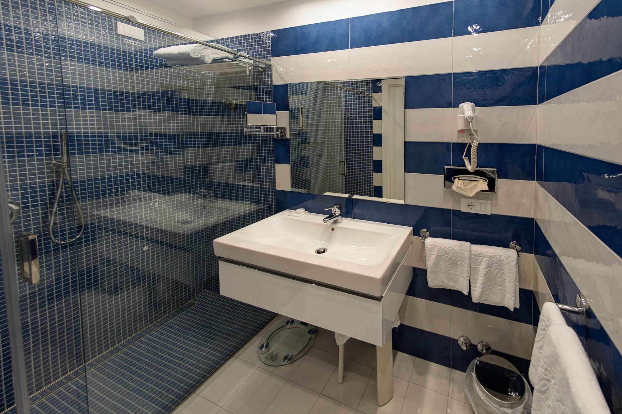Boutique Hotel Helios (Adults Only) Сорренто Экстерьер фото