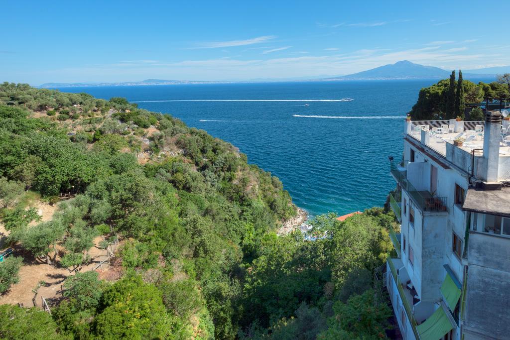 Boutique Hotel Helios (Adults Only) Сорренто Экстерьер фото