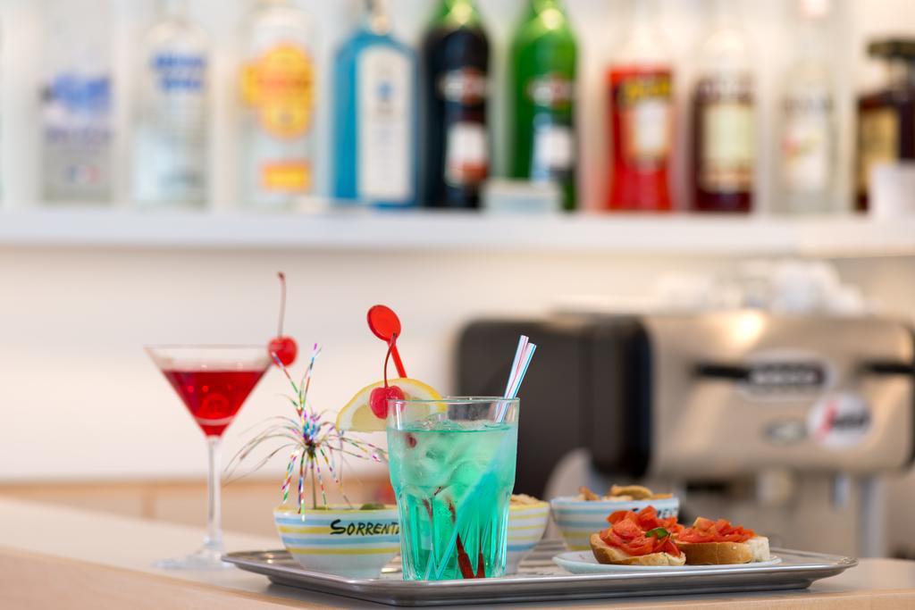 Boutique Hotel Helios (Adults Only) Сорренто Экстерьер фото